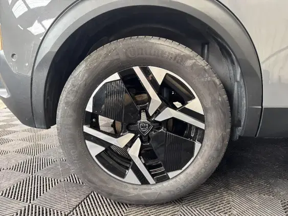 PEUGEOT 2008 II - voiture d'occasion - Photo 24