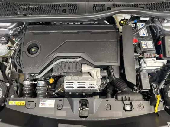 PEUGEOT 2008 II - voiture d'occasion - Photo 19