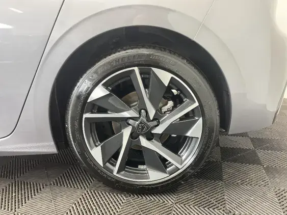 PEUGEOT 308 III - voiture d'occasion - Photo 21