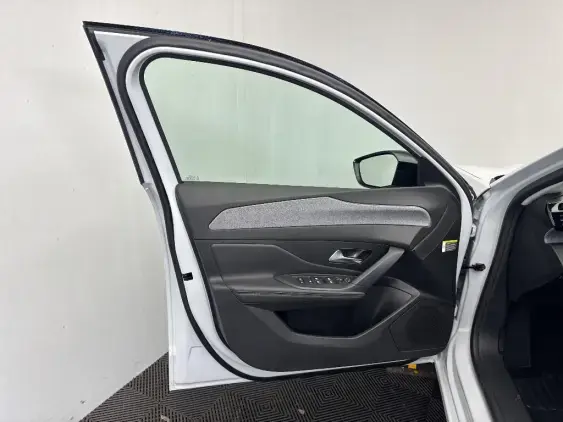 PEUGEOT 308 SW III - voiture d'occasion - Photo 18