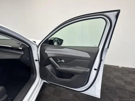 PEUGEOT 308 SW III - voiture d'occasion - Photo 19