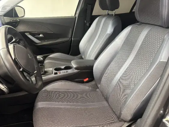 PEUGEOT 2008 II - voiture d'occasion - Photo 16