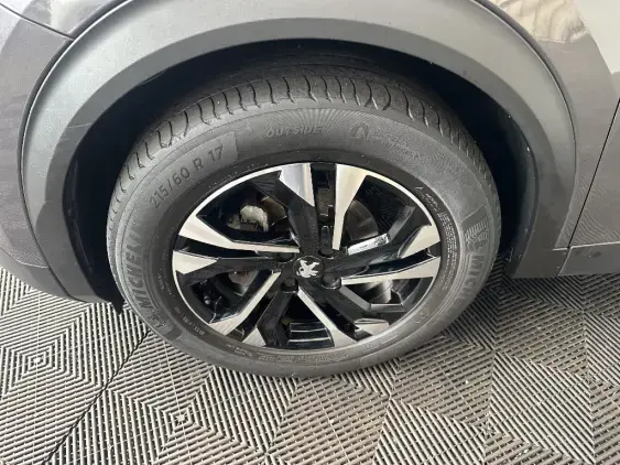 PEUGEOT 2008 II - voiture d'occasion - Photo 19