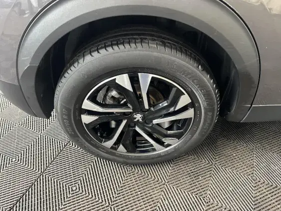 PEUGEOT 2008 II - voiture d'occasion - Photo 21