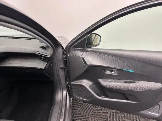 PEUGEOT 208 BUSINESS R II - voiture d'occasion - Photo 20