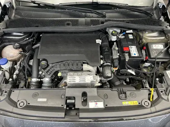 PEUGEOT 208 BUSINESS R II - voiture d'occasion - Photo 21