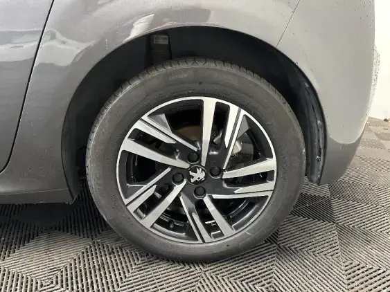 PEUGEOT 208 BUSINESS R II - voiture d'occasion - Photo 24