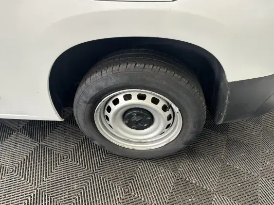 PEUGEOT PARTNER III - voiture d'occasion - Photo 19