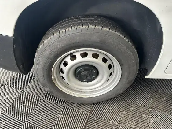 PEUGEOT PARTNER III - voiture d'occasion - Photo 20