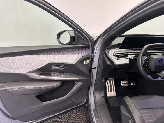 PEUGEOT 3008 III - voiture d'occasion - Photo 19