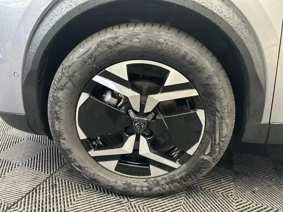 PEUGEOT 2008 II - voiture d'occasion - Photo 22