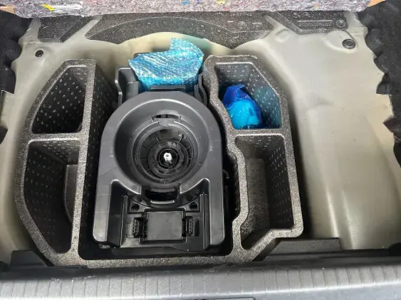 PEUGEOT 208 BUSINESS R II - voiture d'occasion - Photo 17