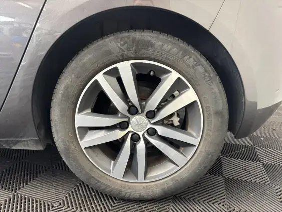 PEUGEOT 308 II - voiture d'occasion - Photo 22