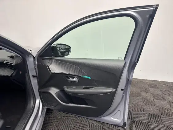 PEUGEOT 208 ELECTRIQUE II - voiture d'occasion - Photo 18