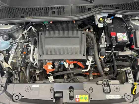 PEUGEOT 208 ELECTRIQUE II - voiture d'occasion - Photo 19