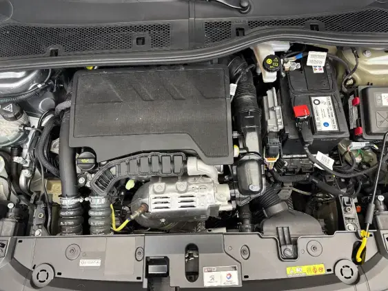 PEUGEOT 208 II - voiture d'occasion - Photo 20