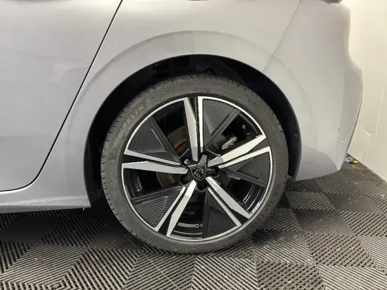 PEUGEOT 308 III - voiture d'occasion - Photo 23