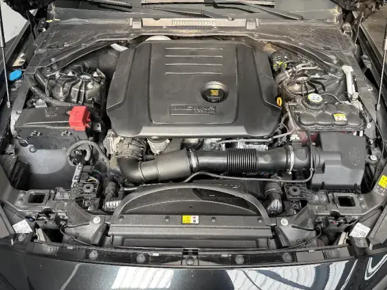 JAGUAR XE - voiture d'occasion - Photo 21