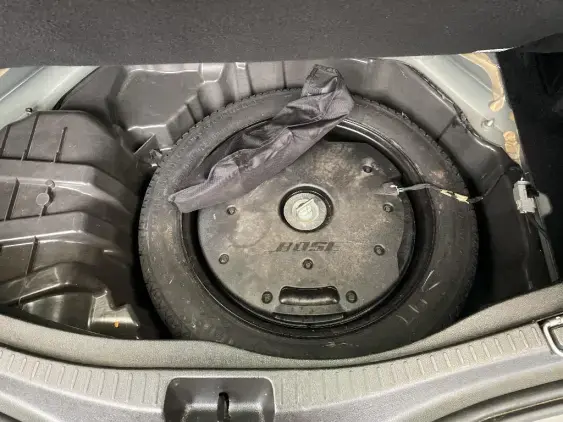 RENAULT SCENIC IV - voiture d'occasion - Photo 16