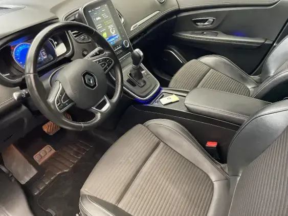 RENAULT SCENIC IV - voiture d'occasion - Photo 17