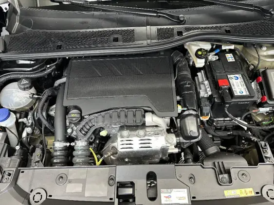 PEUGEOT 208 II - voiture d'occasion - Photo 18