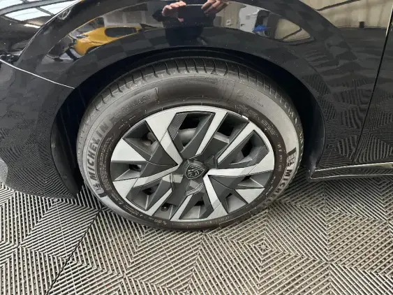 PEUGEOT 208 II - voiture d'occasion - Photo 20