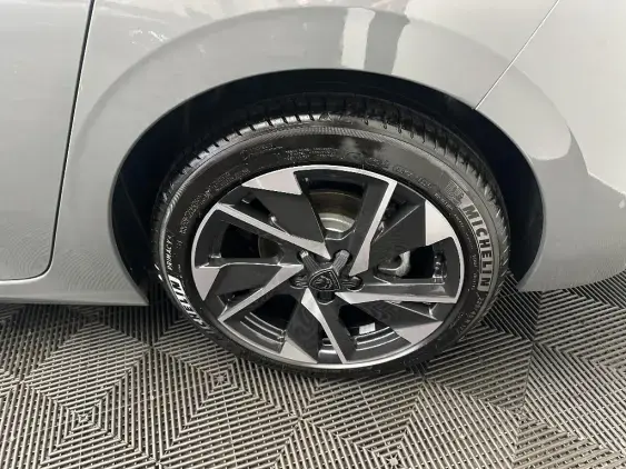 PEUGEOT 308 III - voiture d'occasion - Photo 22