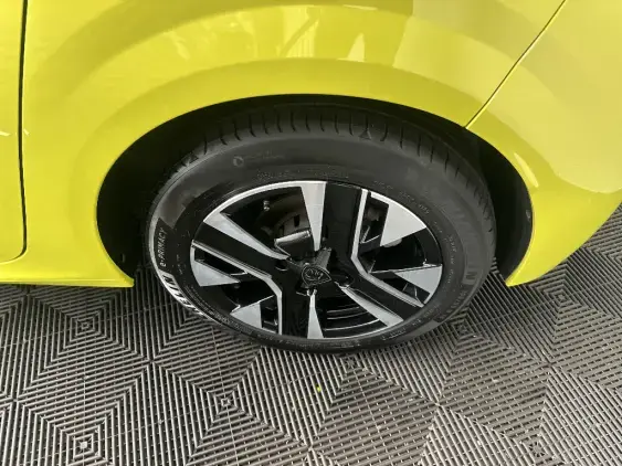 PEUGEOT 208 II - voiture d'occasion - Photo 21