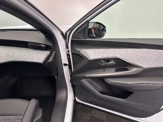 PEUGEOT 3008 III - voiture d'occasion - Photo 19