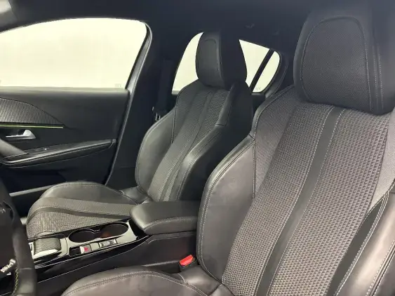 PEUGEOT 208 ELECTRIQUE II - voiture d'occasion - Photo 17