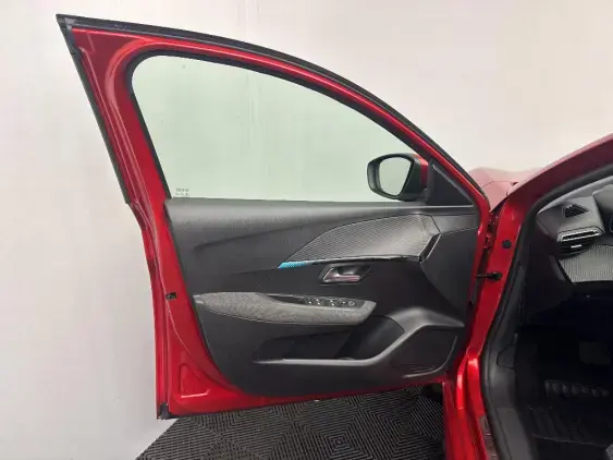 PEUGEOT 208 BUSINESS R II - voiture d'occasion - Photo 18