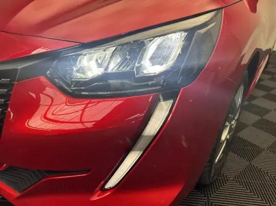 PEUGEOT 208 BUSINESS R II - voiture d'occasion - Photo 21