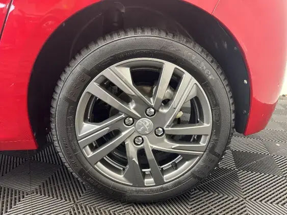 PEUGEOT 208 BUSINESS R II - voiture d'occasion - Photo 23