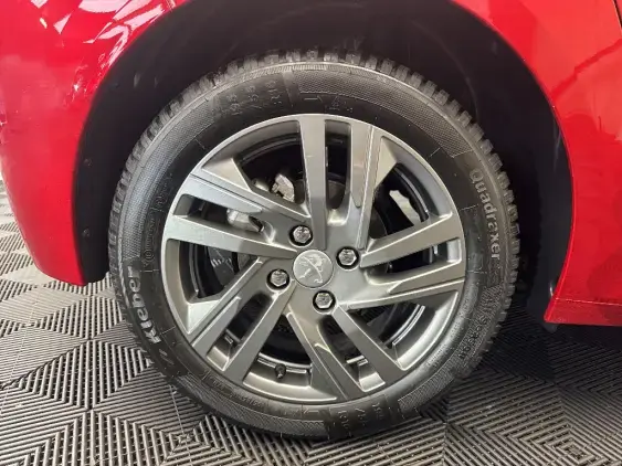 PEUGEOT 208 BUSINESS R II - voiture d'occasion - Photo 24