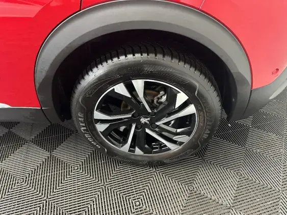 PEUGEOT 2008 II - voiture d'occasion - Photo 21