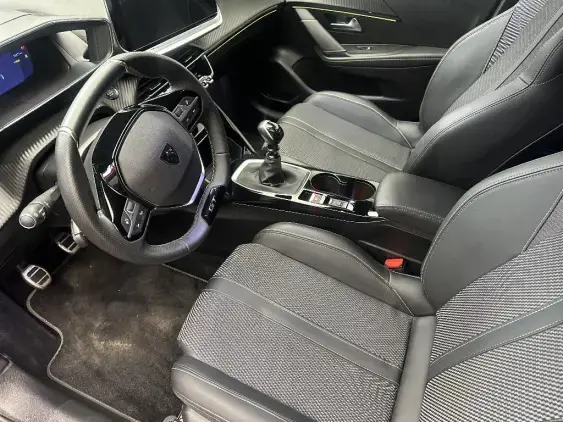 PEUGEOT 208 II - voiture d'occasion - Photo 17