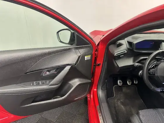 PEUGEOT 208 II - voiture d'occasion - Photo 18