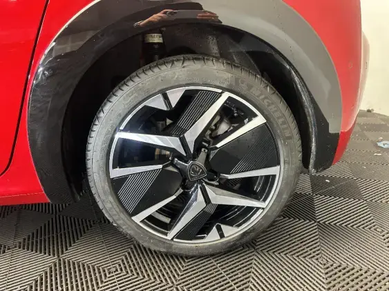 PEUGEOT 208 II - voiture d'occasion - Photo 23