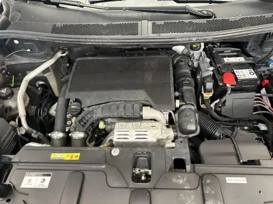 PEUGEOT 3008 II - voiture d'occasion - Photo 19