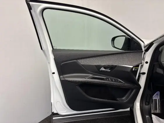 PEUGEOT 3008 II - voiture d'occasion - Photo 19