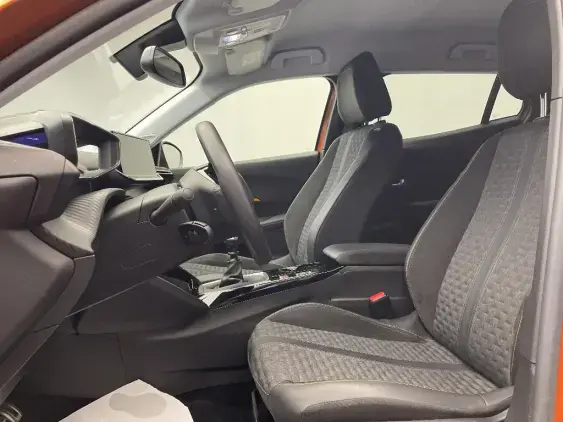 PEUGEOT 2008 II - voiture d'occasion - Photo 17