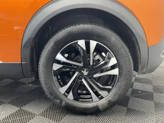 PEUGEOT 2008 II - voiture d'occasion - Photo 23