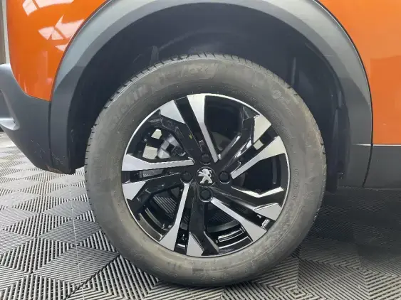 PEUGEOT 2008 II - voiture d'occasion - Photo 24