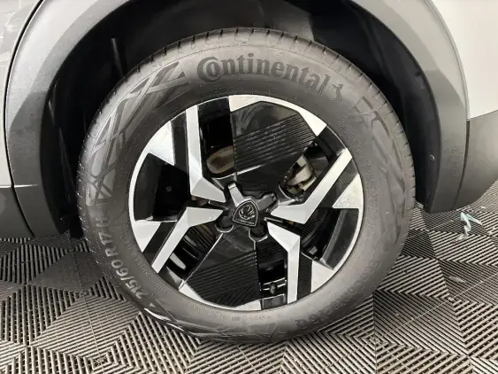 PEUGEOT 2008 II - voiture d'occasion - Photo 23