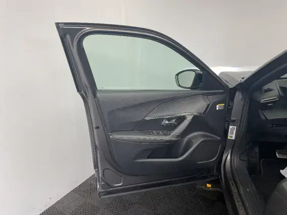 PEUGEOT 2008 II - voiture d'occasion - Photo 18