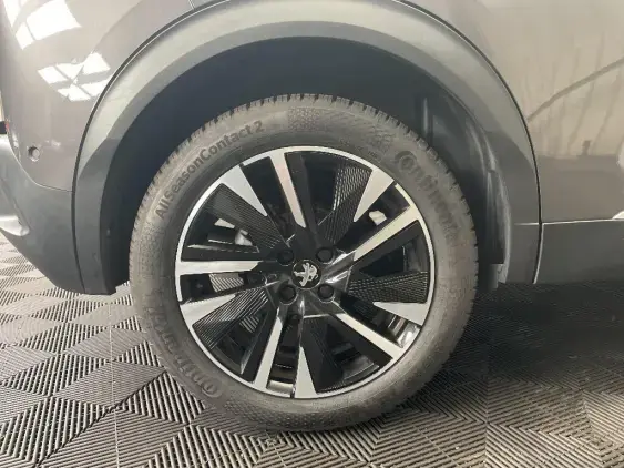 PEUGEOT 2008 II - voiture d'occasion - Photo 24