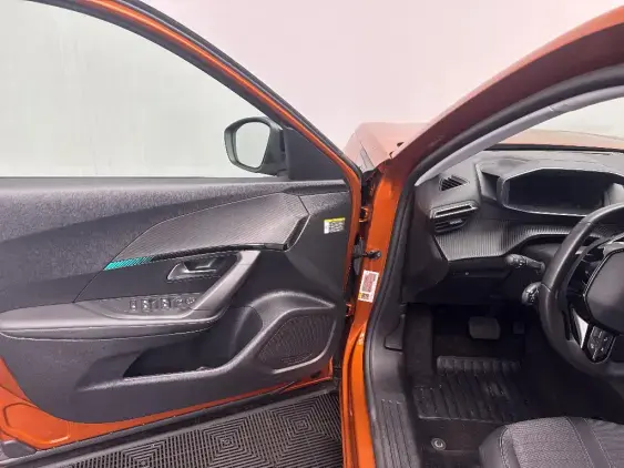 PEUGEOT 2008 ELECTRIQUE II - voiture d'occasion - Photo 19