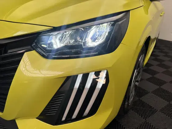 PEUGEOT 208 II - voiture d'occasion - Photo 20