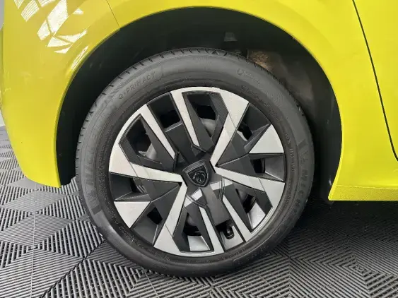 PEUGEOT 208 II - voiture d'occasion - Photo 23