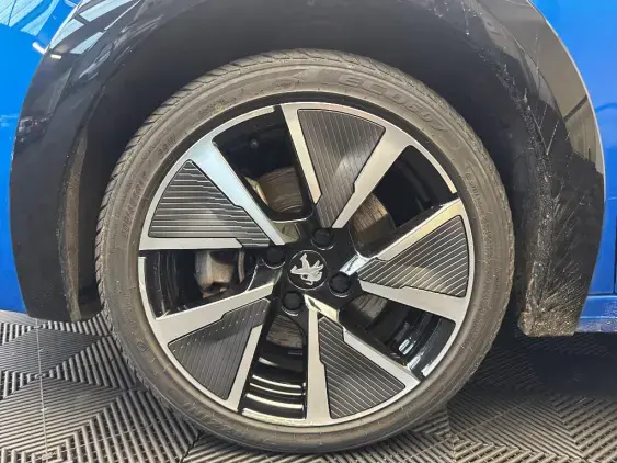 PEUGEOT 208 ELECTRIQUE II - voiture d'occasion - Photo 21